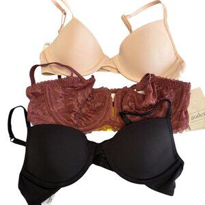 Lot of 3 Bras Two Size 32A One 30A Underwire Padded Lace One Auden Two Hanes New